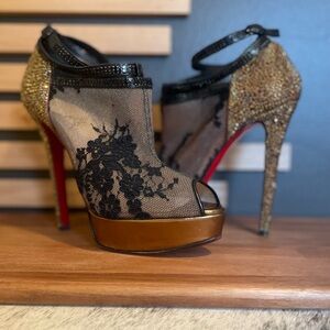 Christian Louboutin Black/Gold Lace Bridget Strass Peep-Toe Booties Size 38 1/2